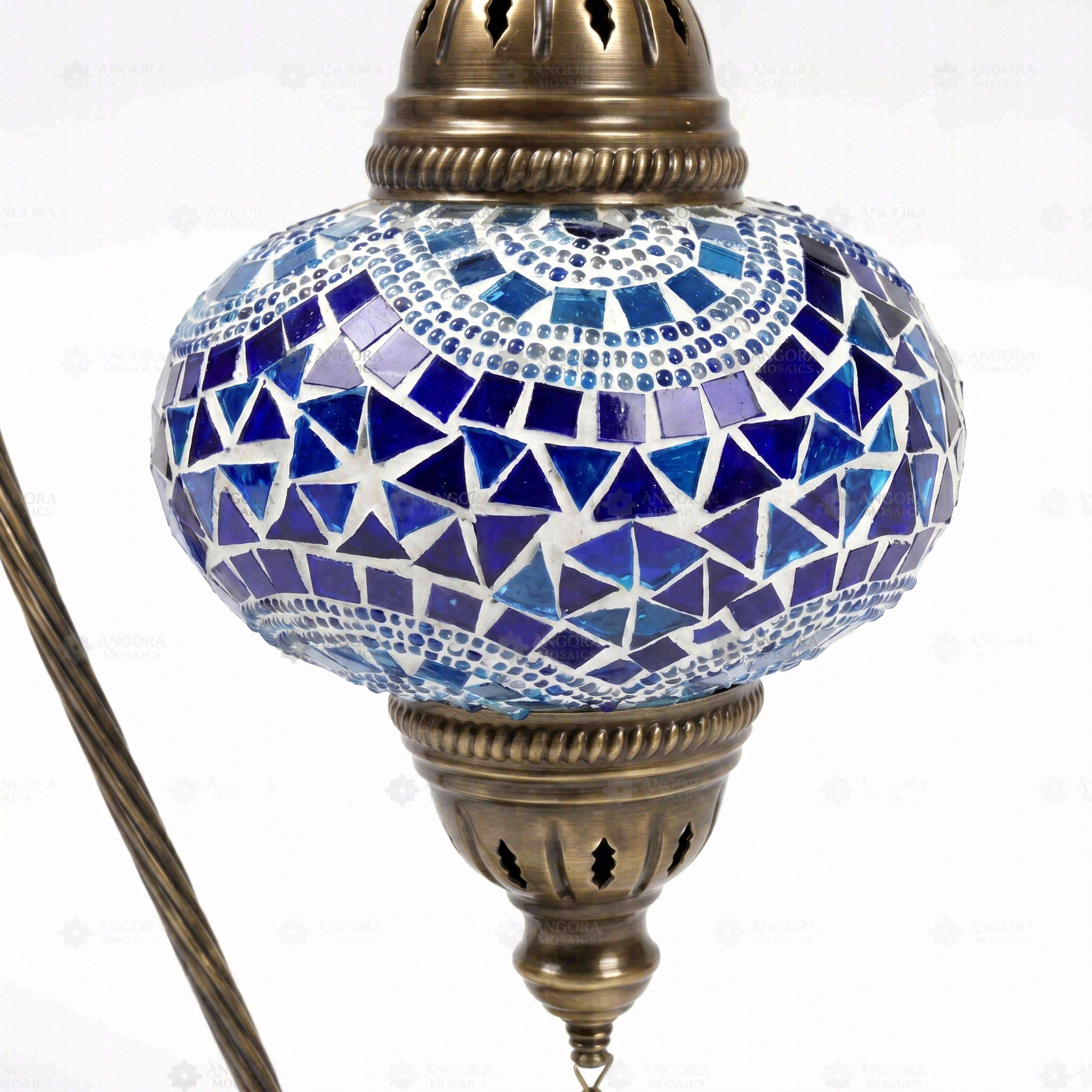 Close-up of Blue blue jewel mosaic glass globe pattern — table lamp (ENV DVN3005)