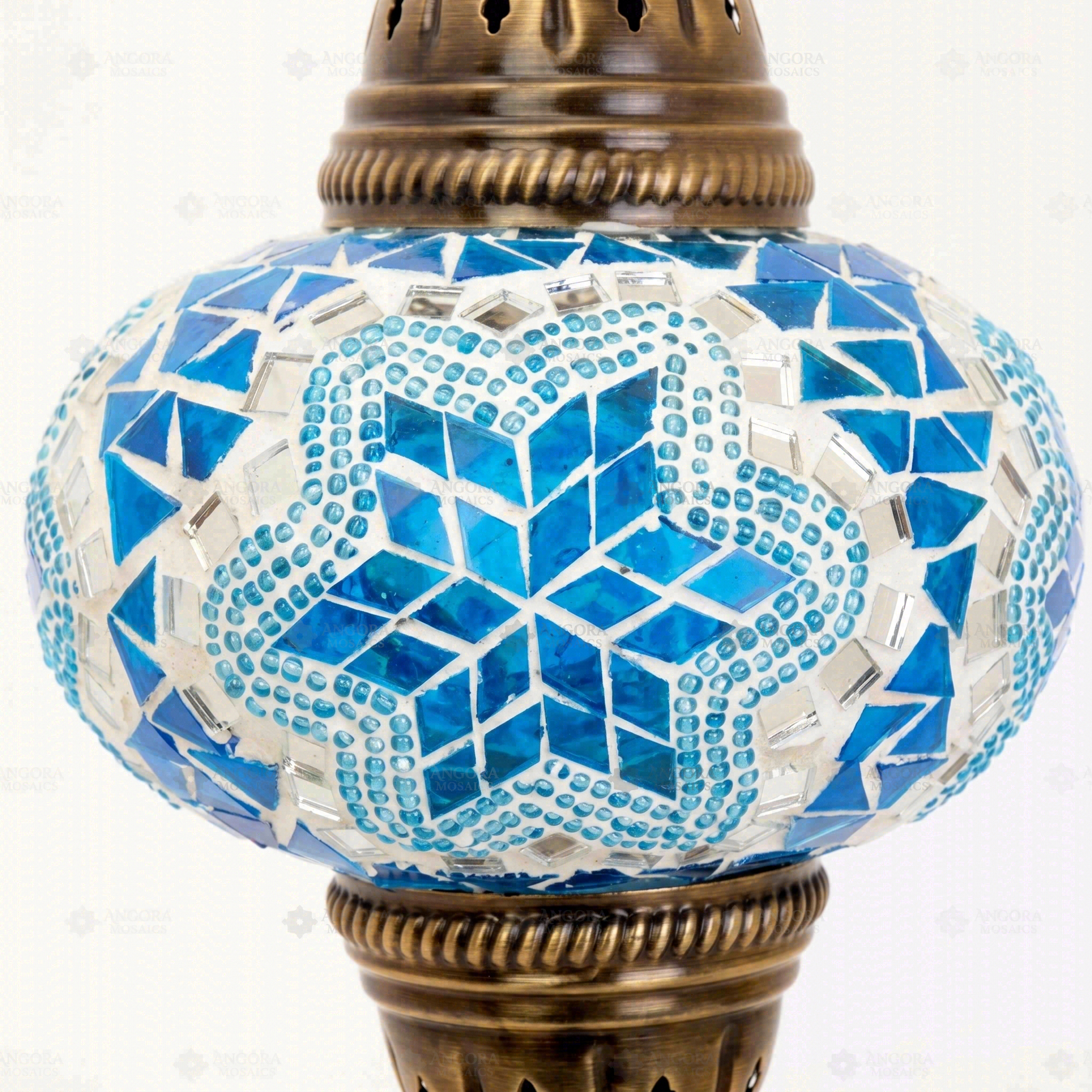 Close-up of Blue blue jewel mosaic glass globe pattern — pendant light (ENV DYN3016)