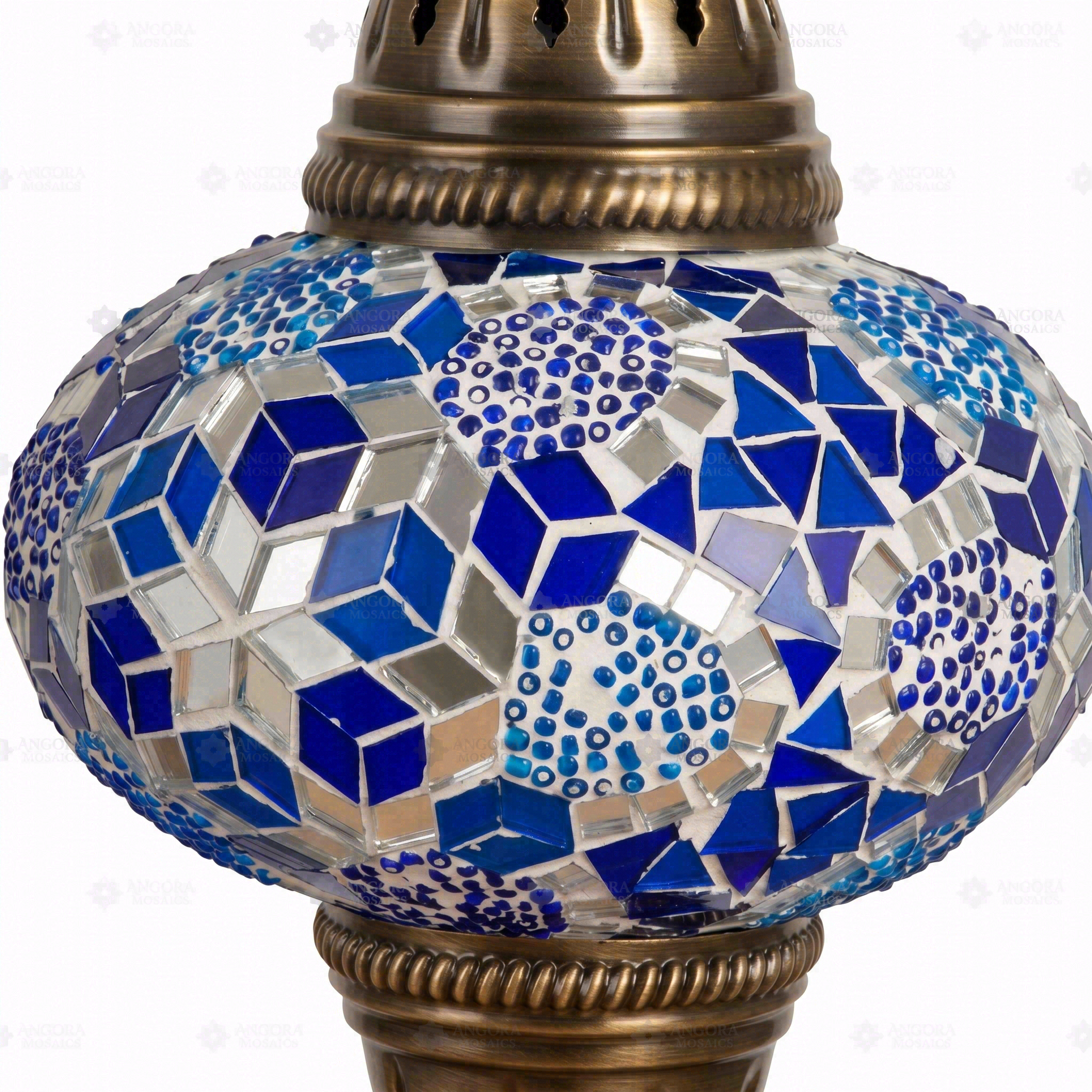 Close-up of Blue blue jewel mosaic glass globe pattern — pendant light (ENV DYN3032)