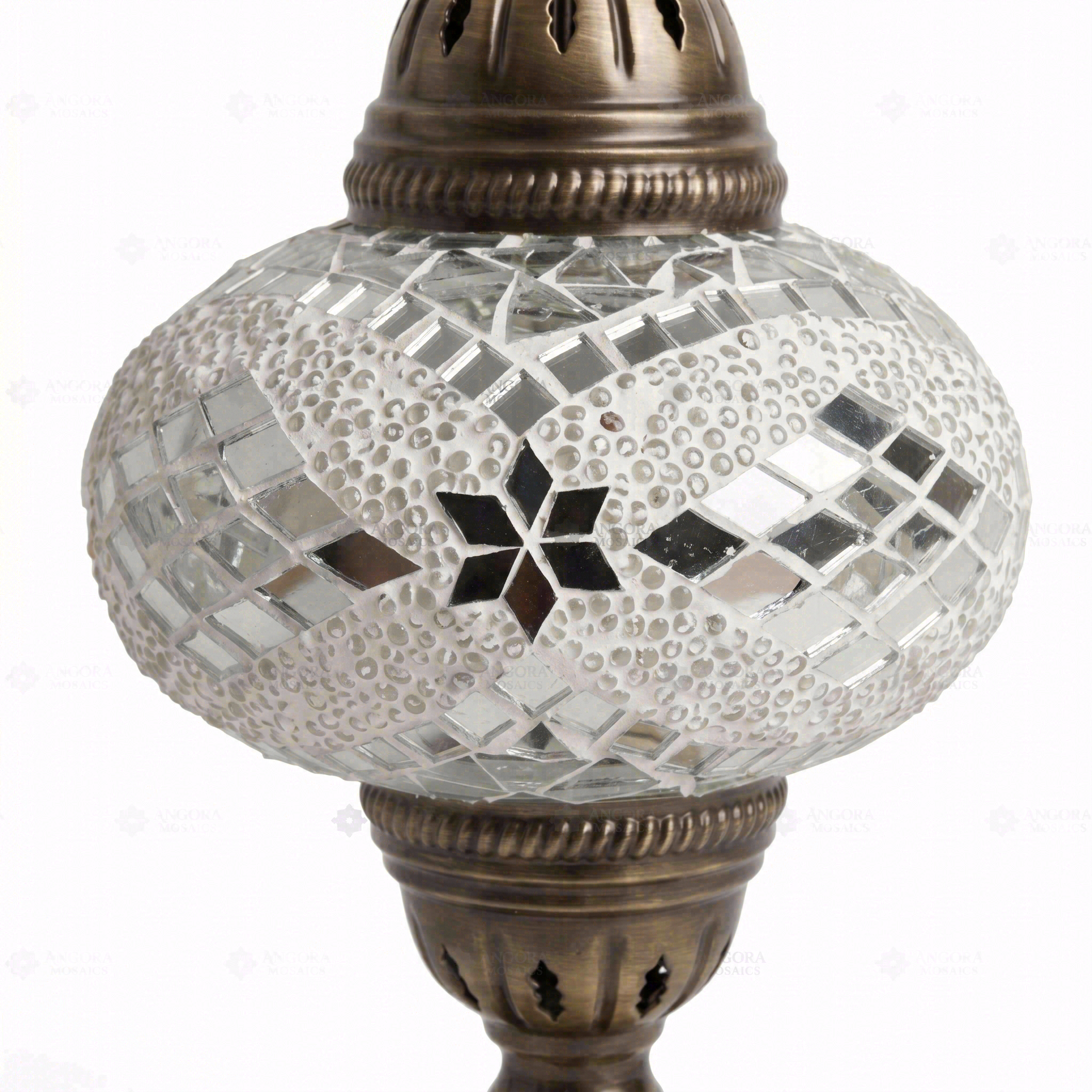 Close-up of White white glow mosaic glass globe pattern — table lamp (ENV MUN3098)