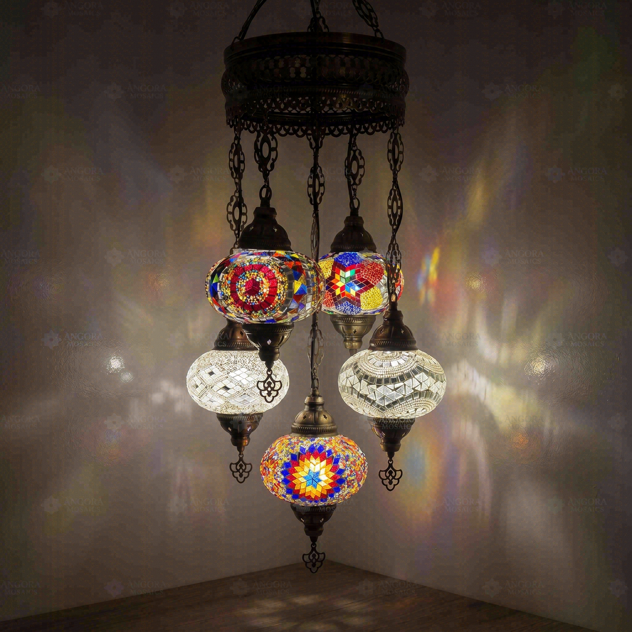 Multicolor Turkish mosaic chandelier illuminated, showing colorful light projection (ENV SLT5N3 (12-18-21-24-36))