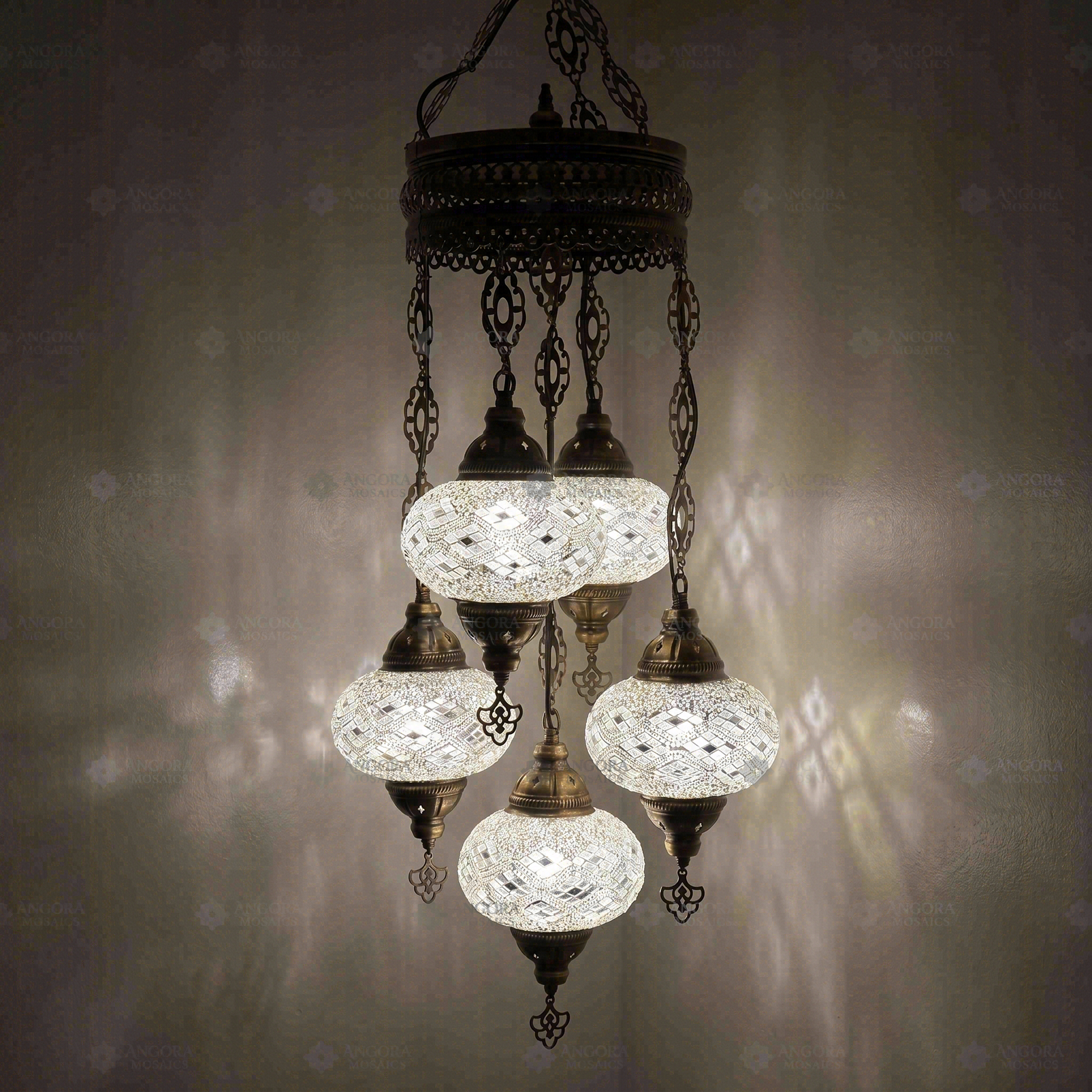 White Turkish mosaic chandelier illuminated, showing colorful light projection (ENV SLT5N3 (3012))