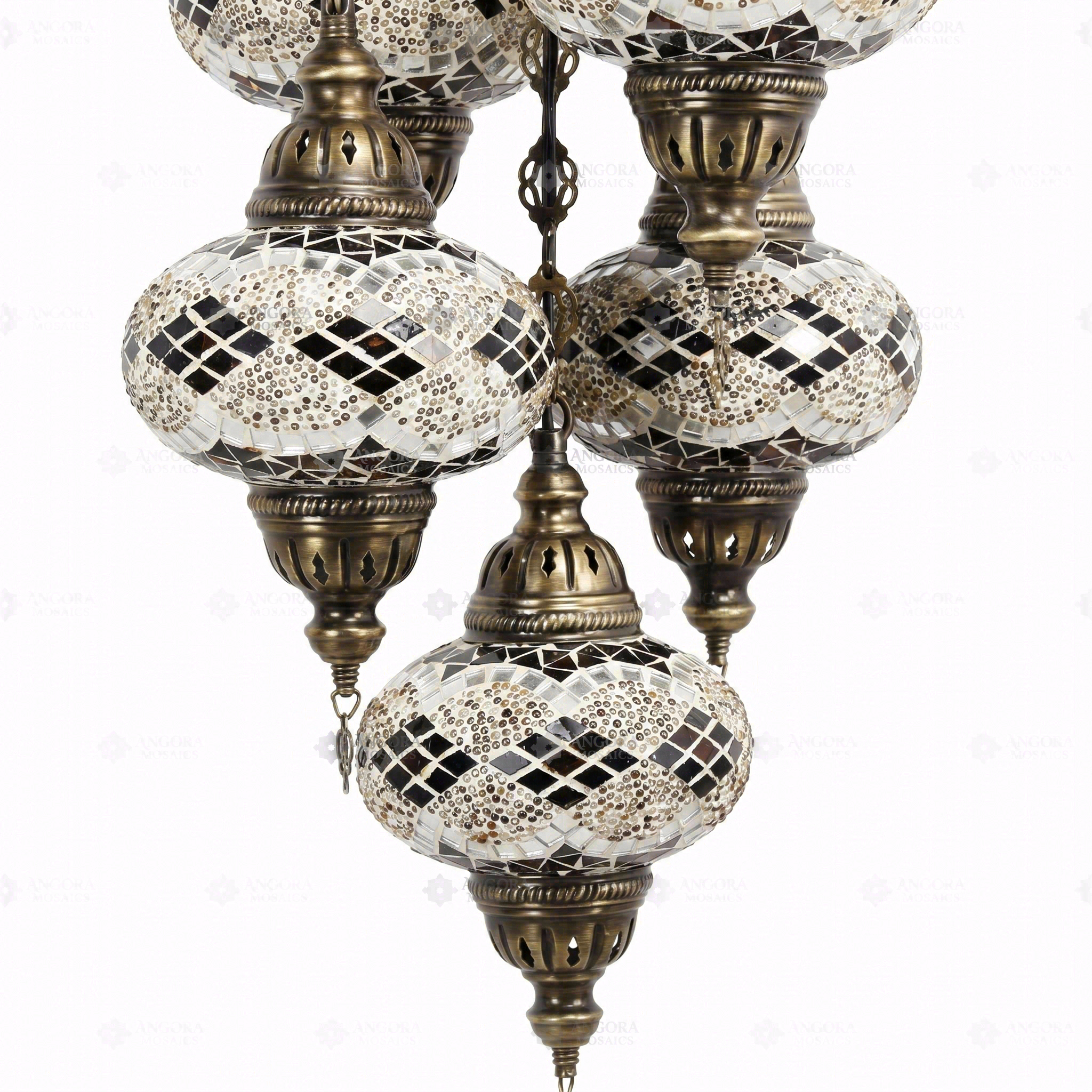 Close-up of Clear clear neutral mosaic glass globe pattern — chandelier (ENV SLT5N3 (3092))