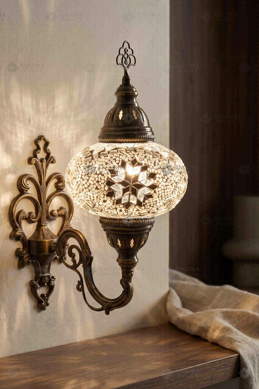 White Mirrored Star Wall Sconce