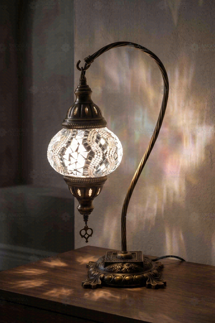 White Swan Neck Table Lamp
