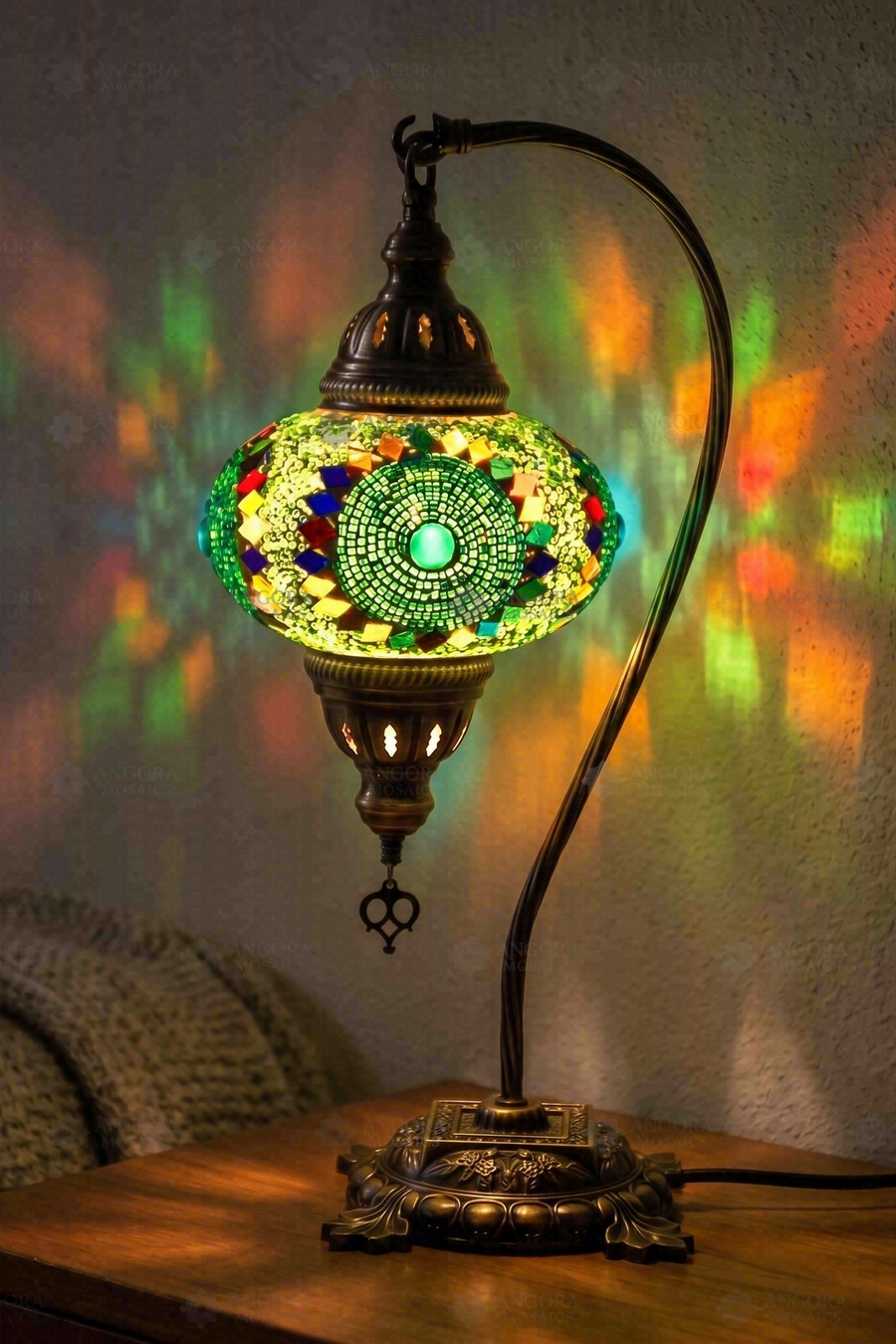 Green Swan Neck Table Lamp