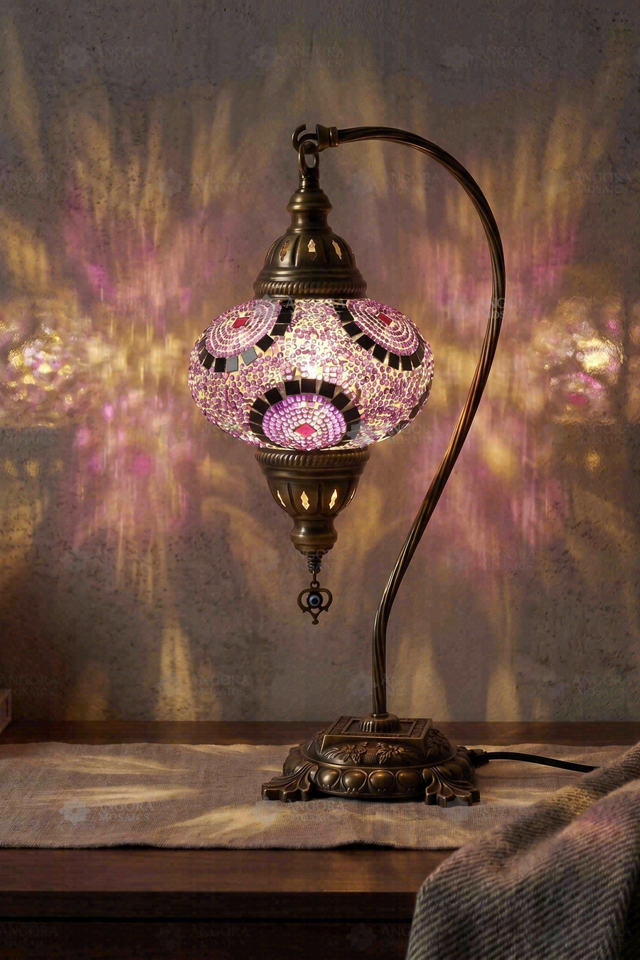 Pink Swan Neck Table Lamp
