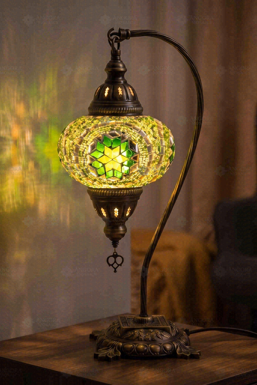 Green Swan Neck Table Lamp
