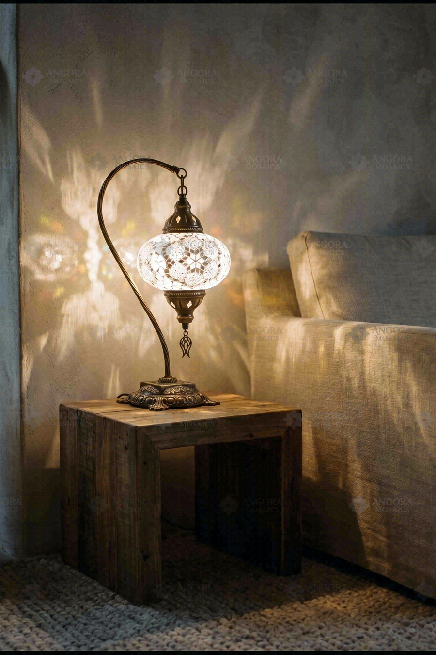 White Swan Neck Table Lamp