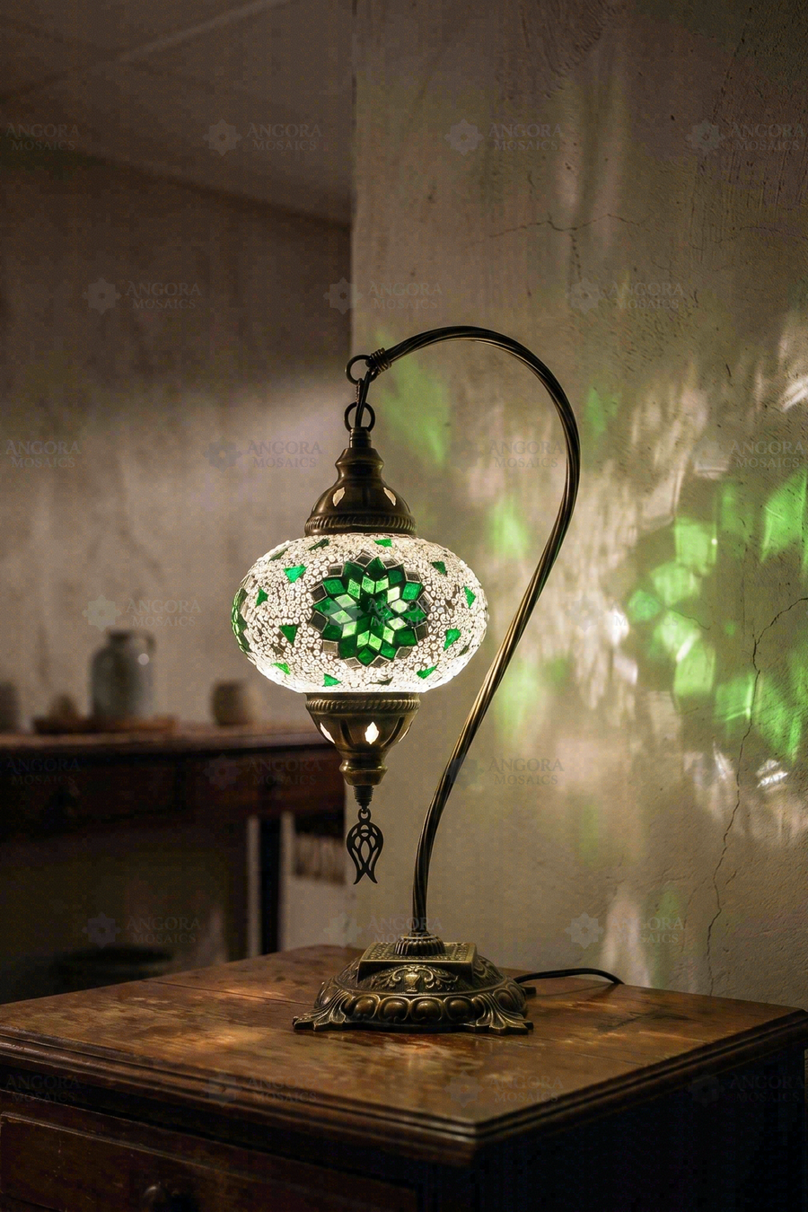 Green Swan Neck Table Lamp