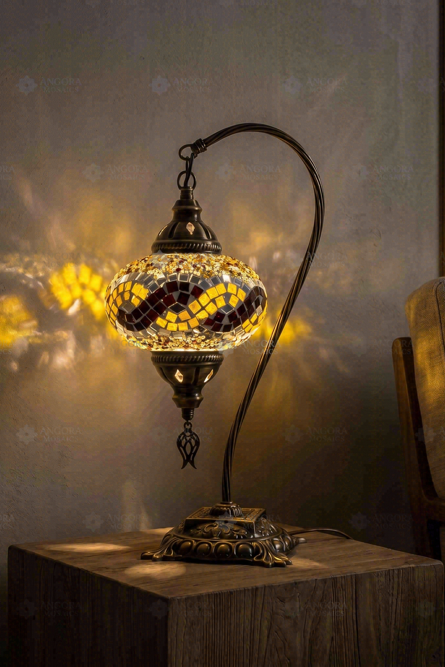 Brown Swan Neck Table Lamp