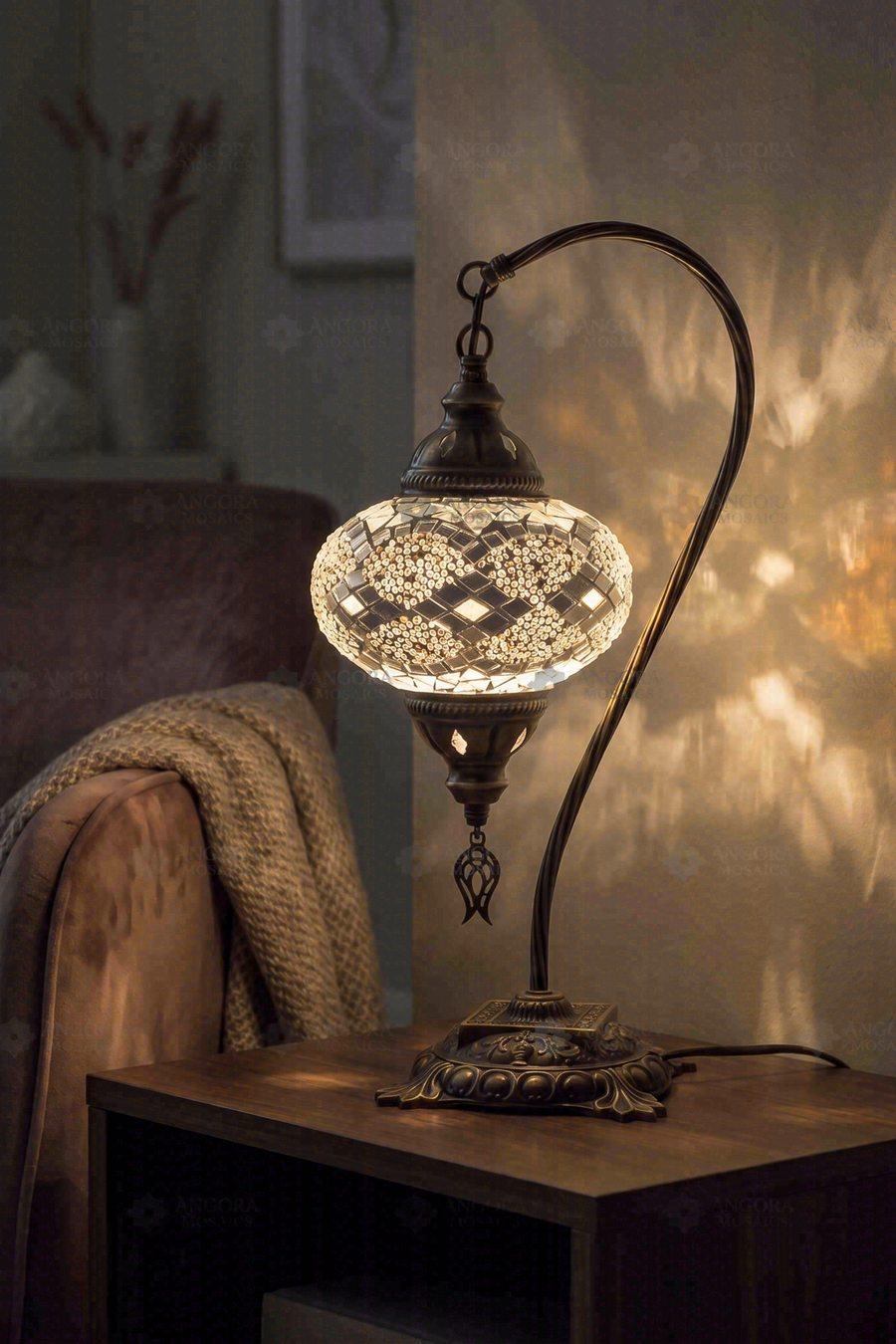 White Swan Neck Table Lamp