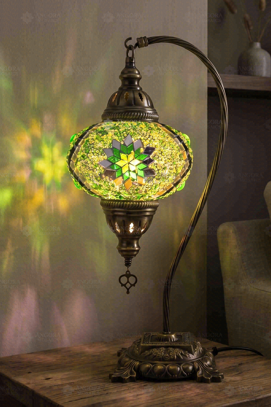 Green Swan Neck Table Lamp