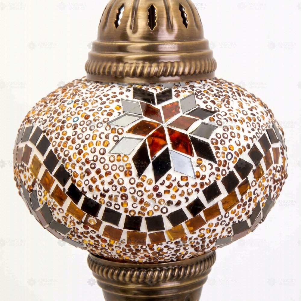 Amber Pendant Lamp, close-up of the mosaic glass