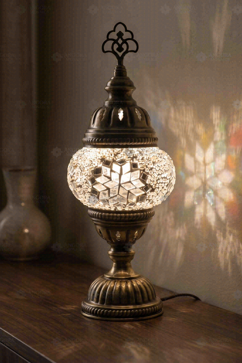 White Mirrored Classic Table Lamp