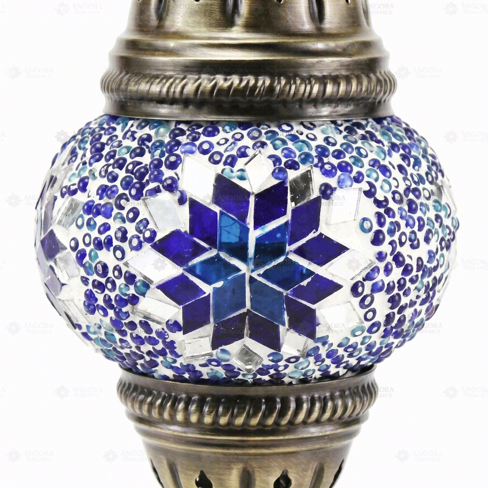 Blue Classic Table Lamp, close-up of the mosaic glass