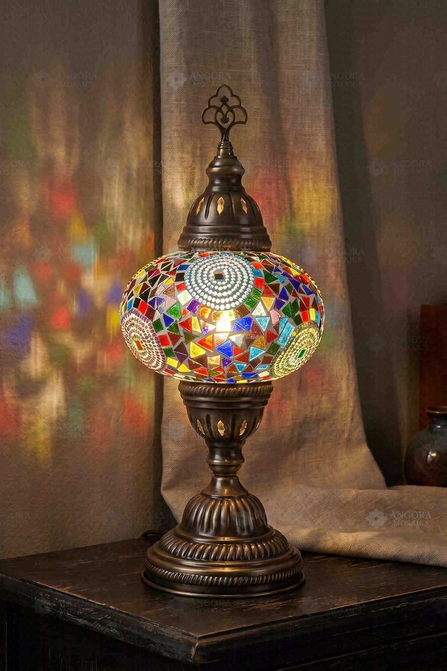 Multicolor Classic Table Lamp