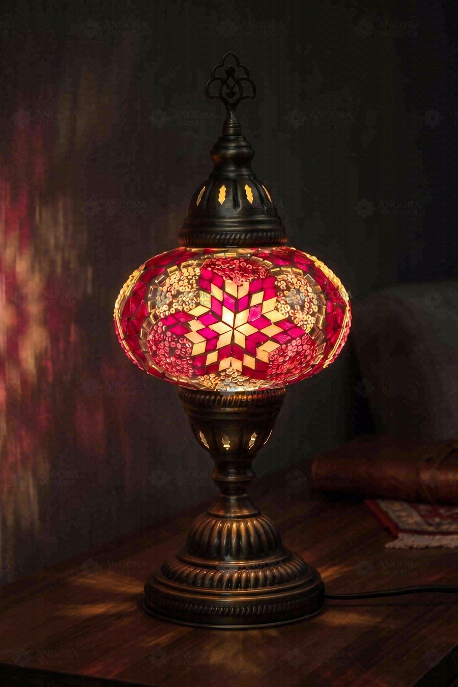Pink Classic Table Lamp