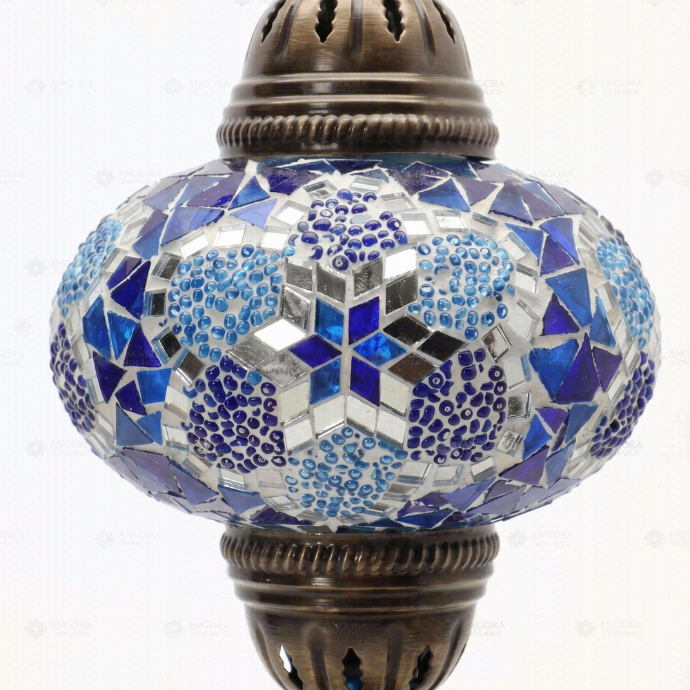 Blue Classic Table Lamp, close-up of the mosaic glass