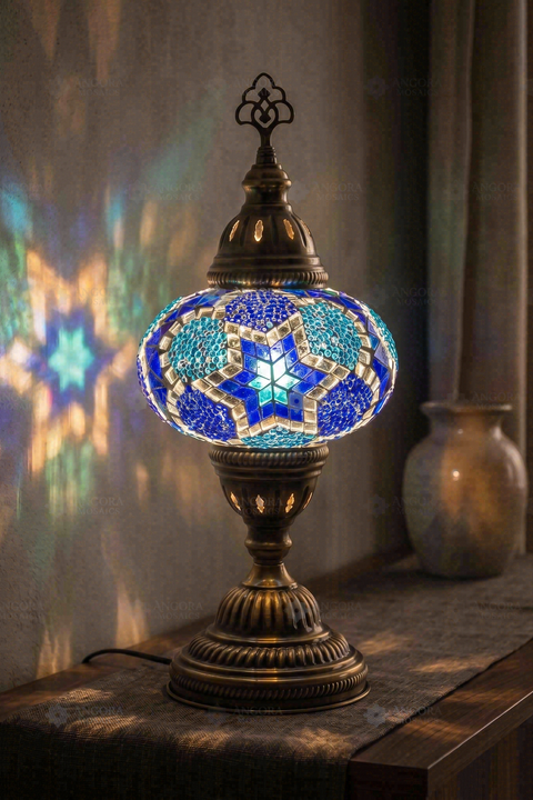 Blue Star Classic Table Lamp