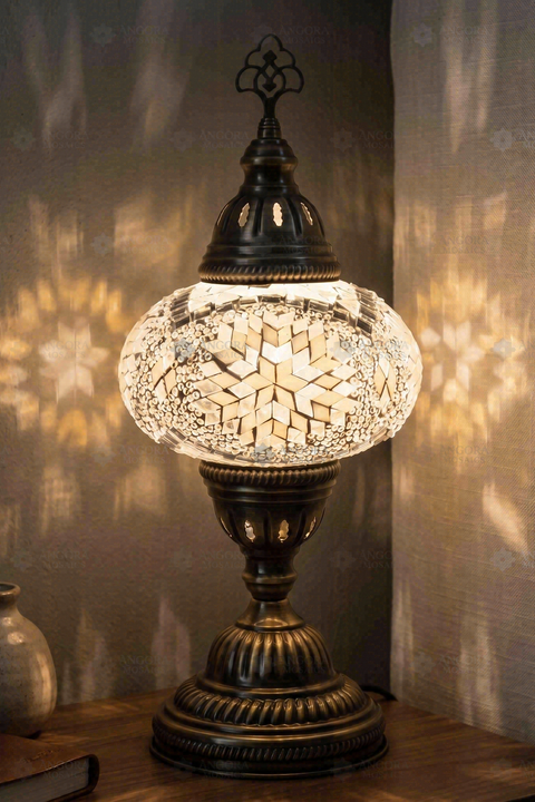White Classic Table Lamp