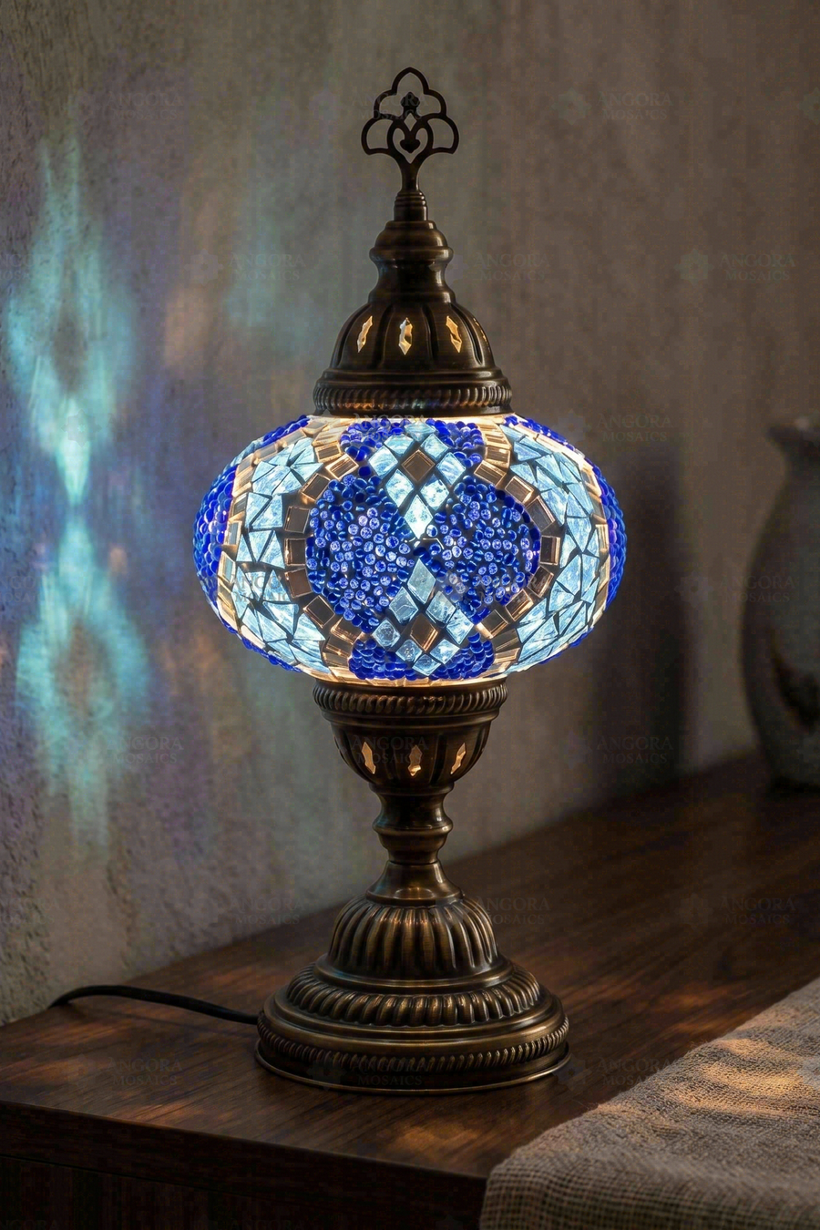 Blue Classic Table Lamp