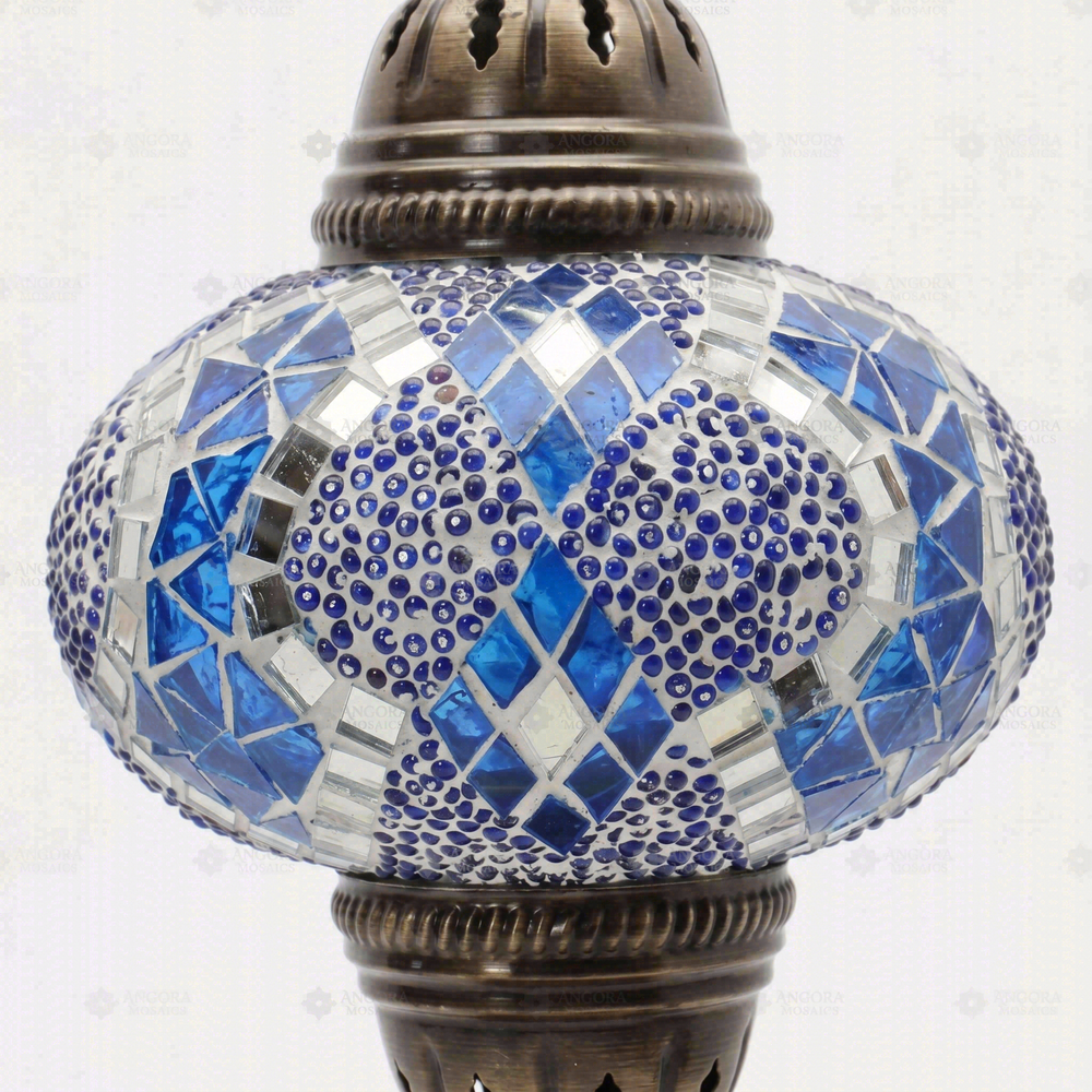 Blue Classic Table Lamp, close-up of the mosaic glass