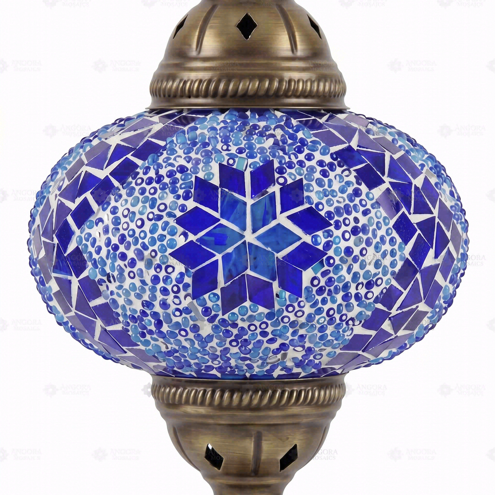 Blue Classic Table Lamp, close-up of the mosaic glass