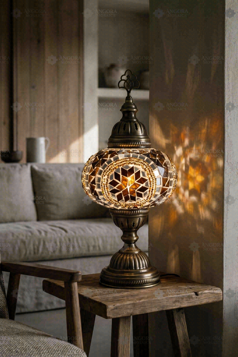 Amber Star Classic Table Lamp