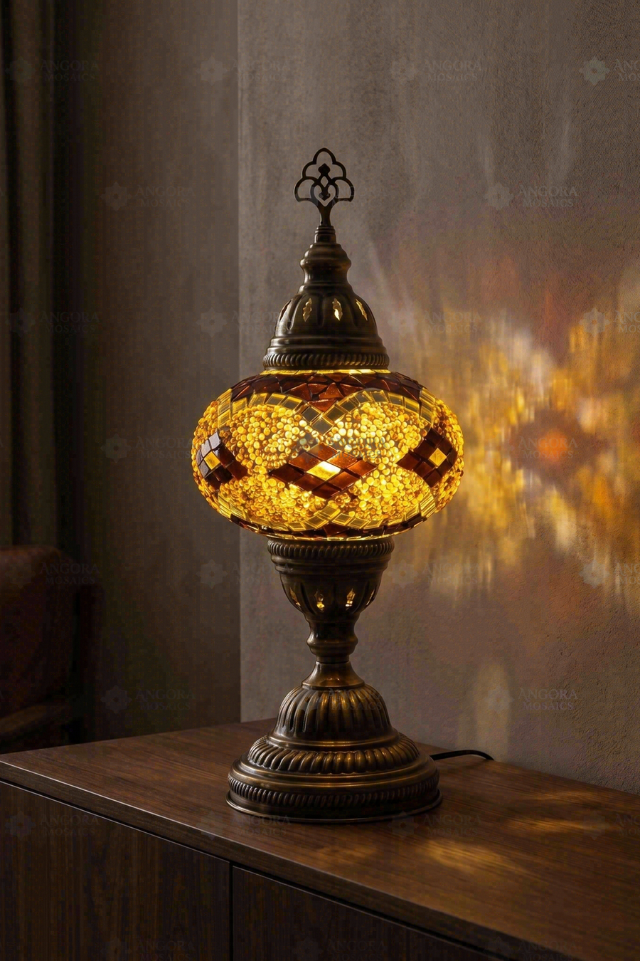 Amber Classic Table Lamp