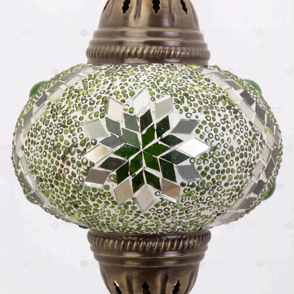 Green Star Classic Table Lamp, close-up of the mosaic glass