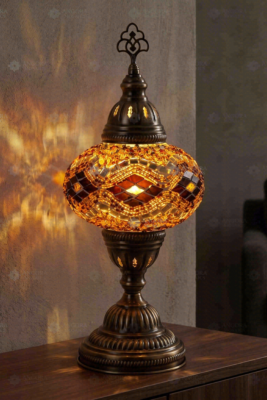 Amber Classic Table Lamp