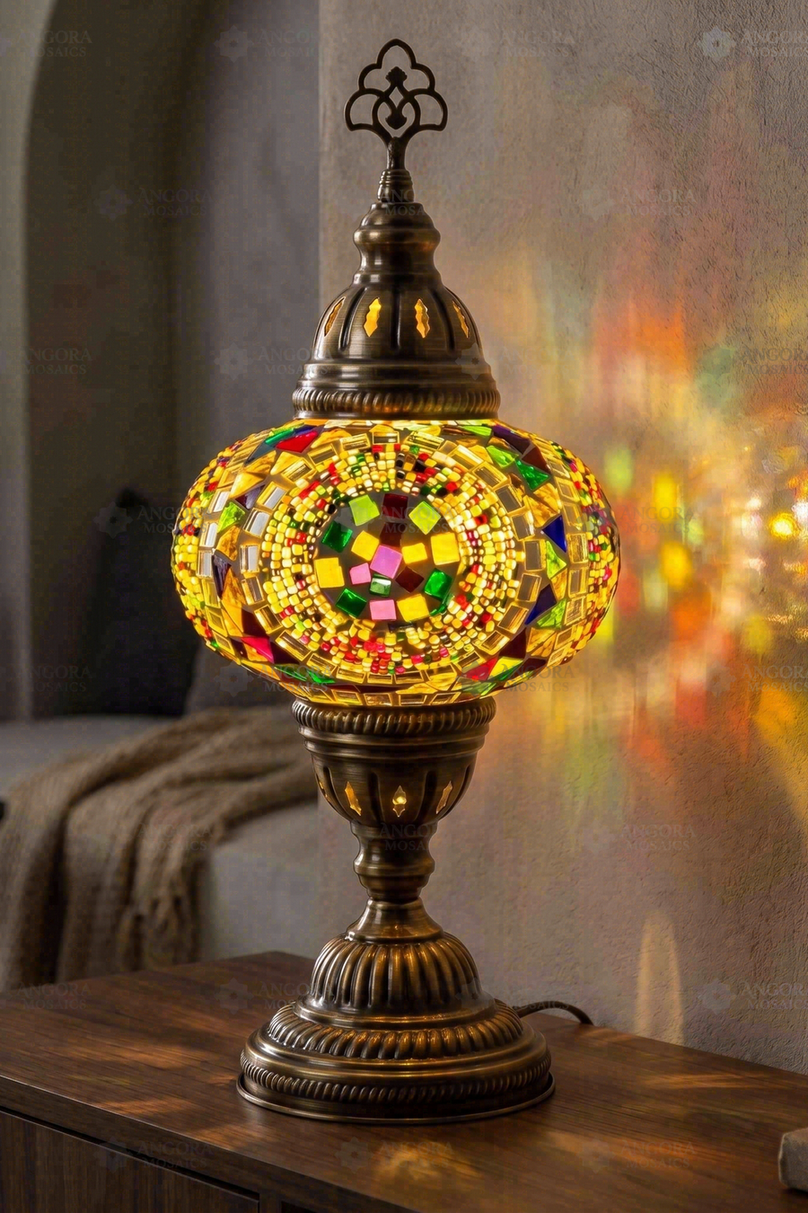 Multicolor Classic Table Lamp