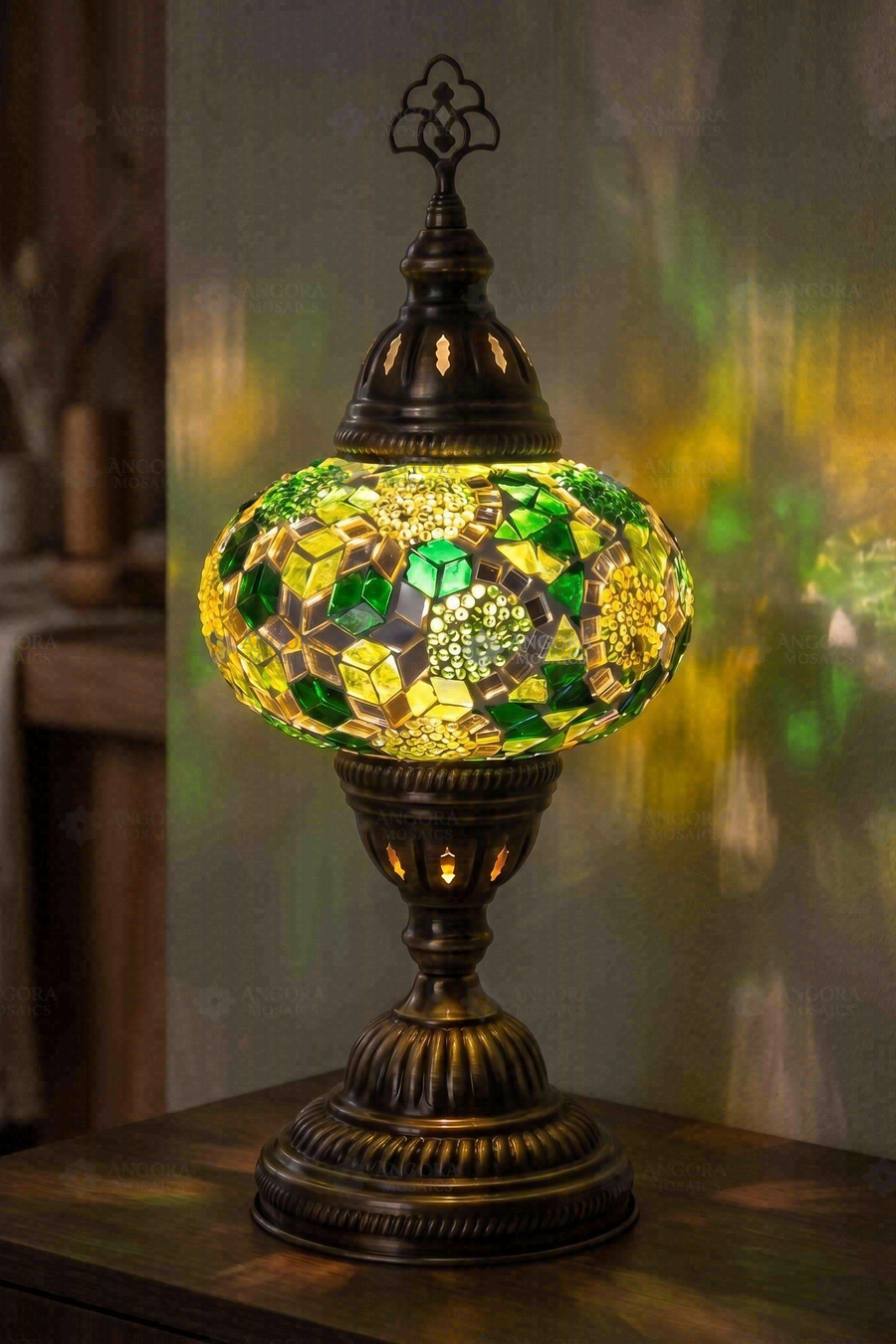 Green Classic Table Lamp
