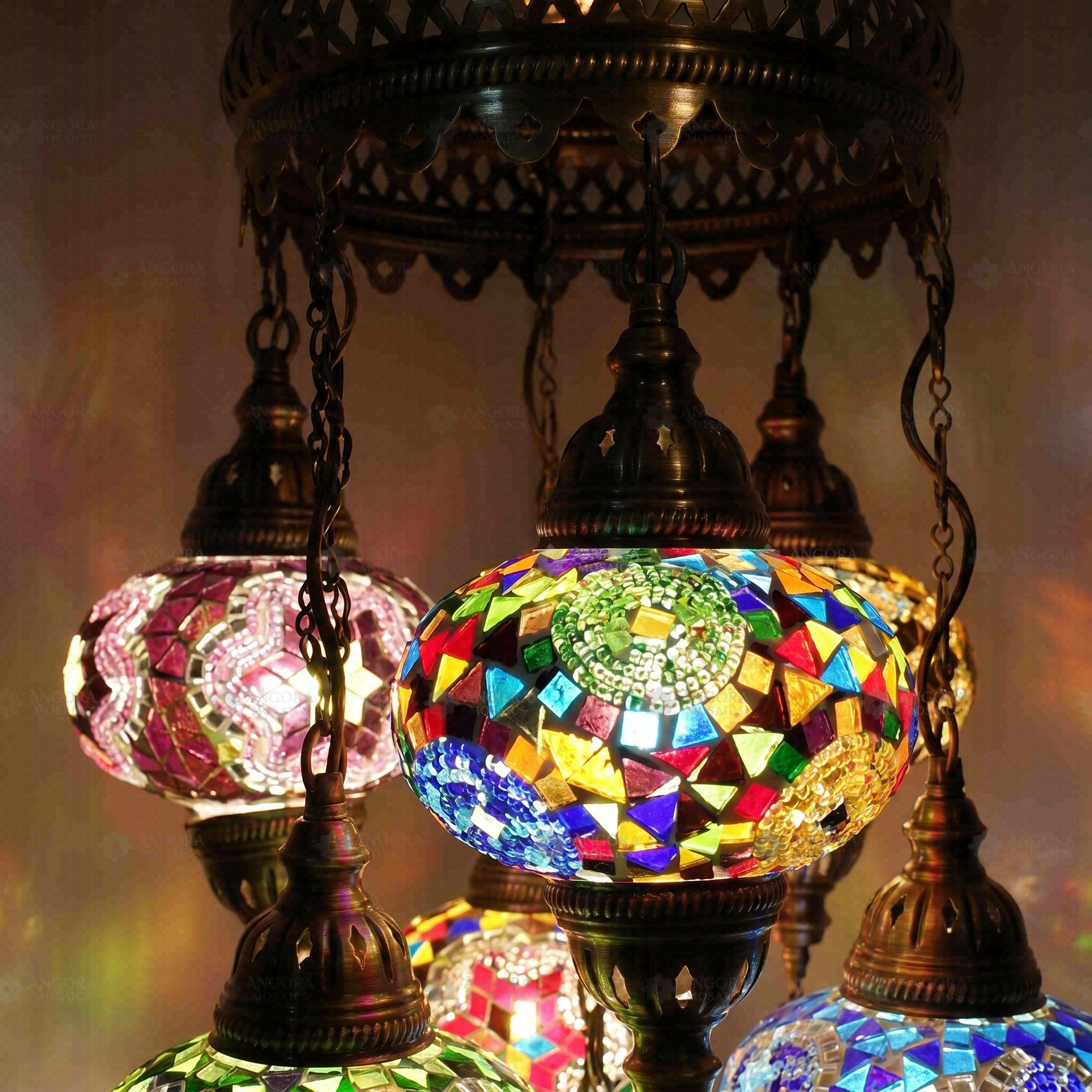 Lit close-up of mosaic glass globe — Multicolor chandelier glowing (ENV SLT7N3 (01-03-15-17-19-34-92))